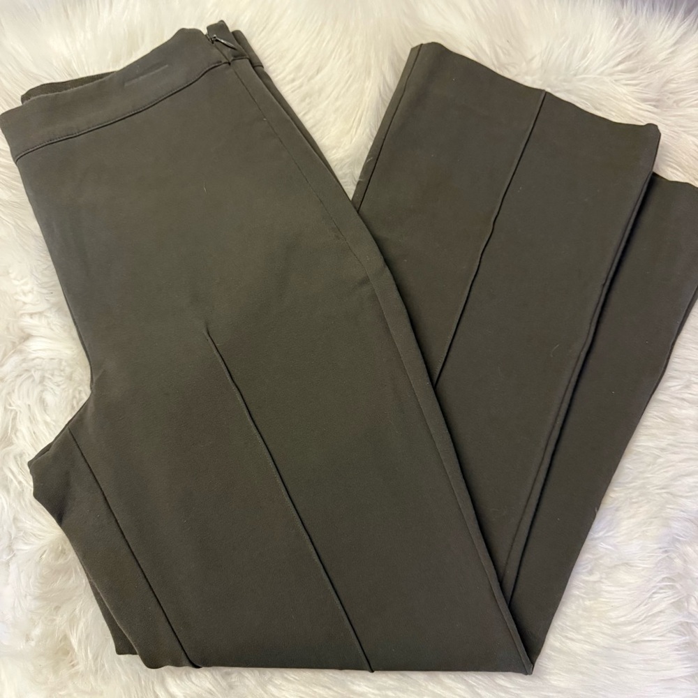 Vince Pintuck Crop Flare Pants Green Size 4 Side Zip Italy Fabric $338